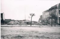 Zniszczenia wojenne - miejsce po kamienicach Rynek5-8